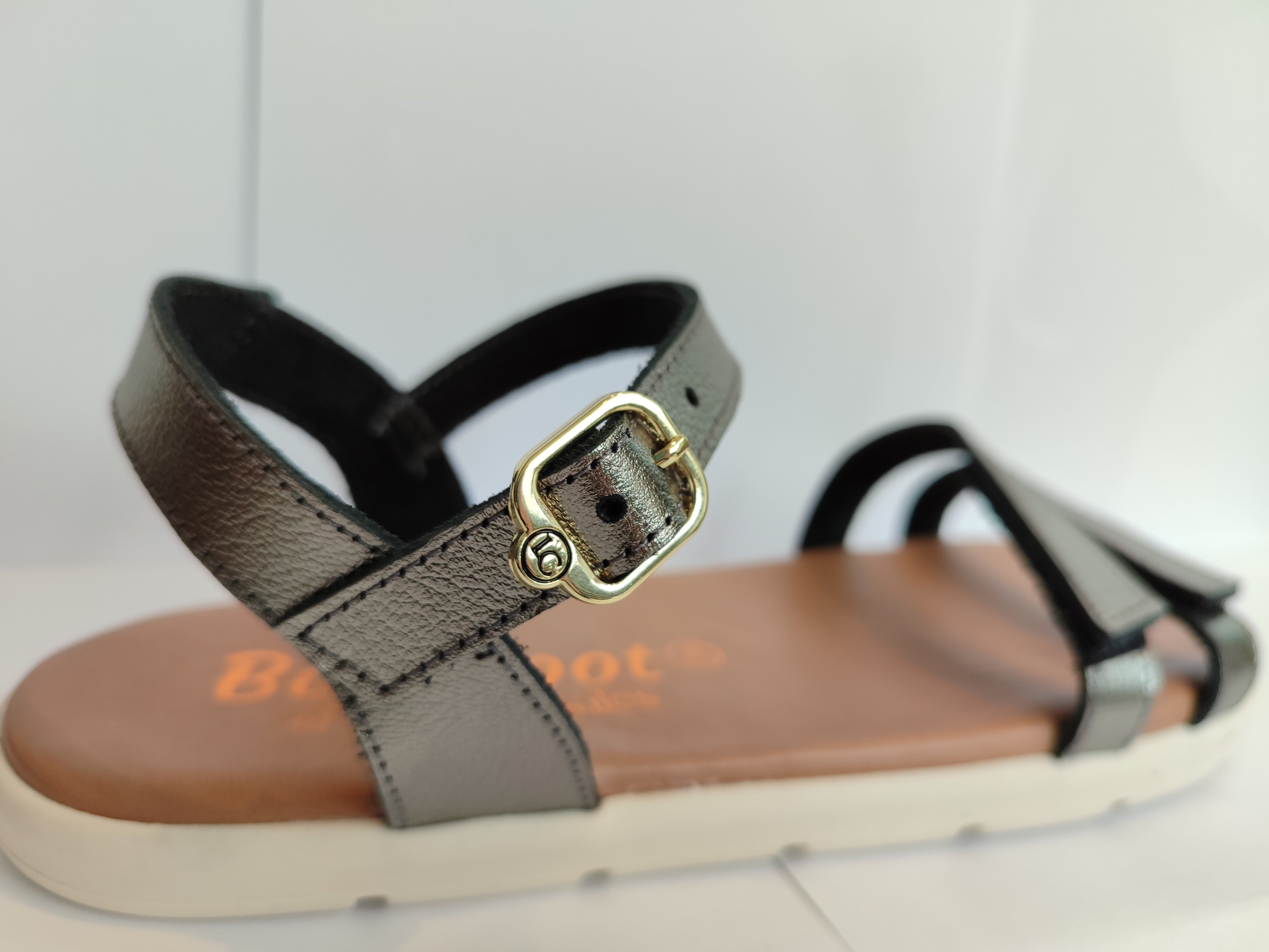 Sandalia de transicion Caprone Plomo 2 velcros - Ohana Barefoot