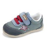 Deportiva respetuosa en color Gris