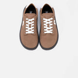 Zapato barefoot modelo Scent en color Marron y blanco
