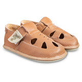 Sandalia respetuoso en piel modelo Coco Camel