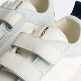 Zapatilla respetuosa modelo Indi en Azul