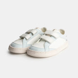 Zapatilla respetuosa modelo Indi en Azul