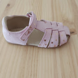Sandalia respetuosa Rosa con estrellas con puntera cerrada - Ohana Barefoot