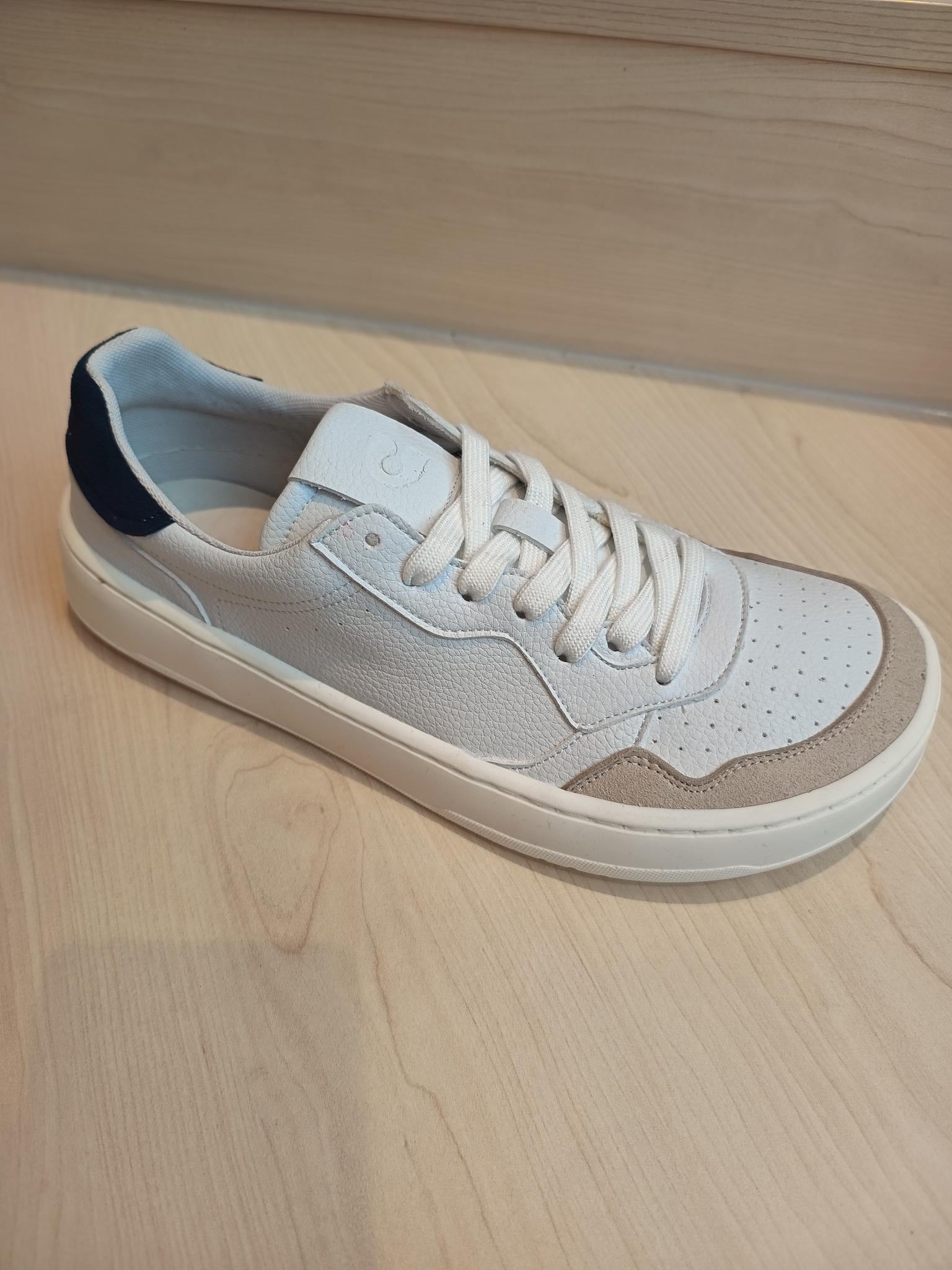 Zapatilla barefoot horma ancha Axis Blanco-Marino - Ohana Barefoot