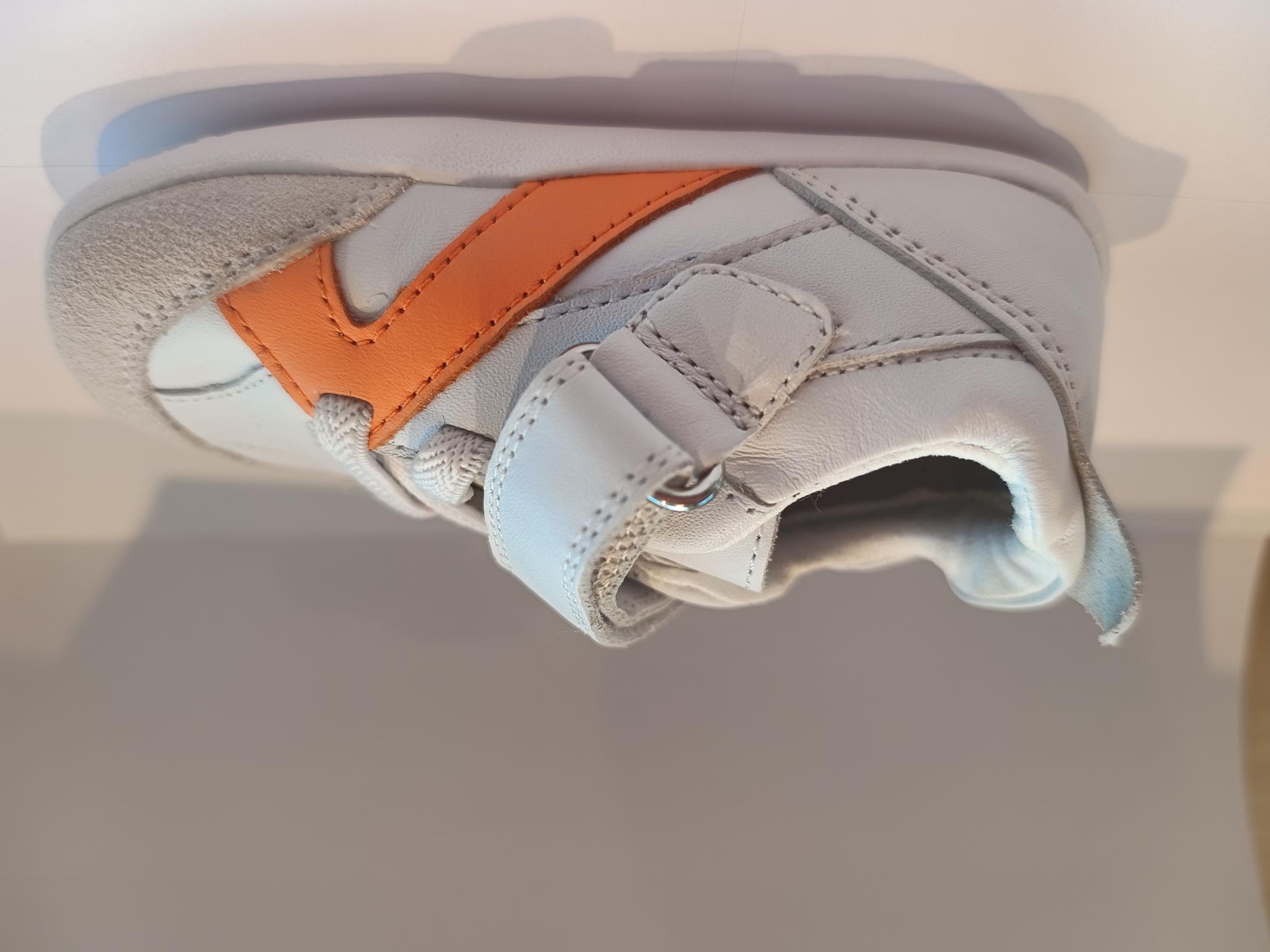 Zapatilla respetuosa primeros pasos Chase White-Orange peel - Ohana Barefoot
