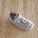 Lona respetuosa Iduna Piedra