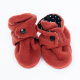 Patucos respetuosos en forro polar para porteo en color Teja