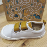 Zapatilla respetuosa infantil en color Blanco/Golden