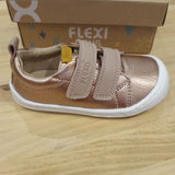 Zapatilla respetuosa infantil Kobe Nude/Skin suela blanca