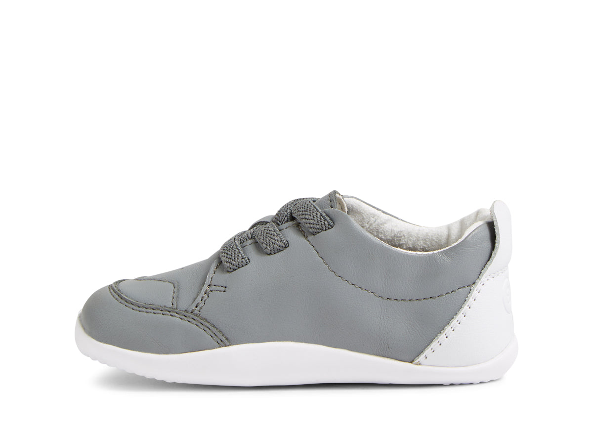 Zapato respetuoso para primeros pasos Bobux Xplorer Sport Gris - Ohana Barefoot