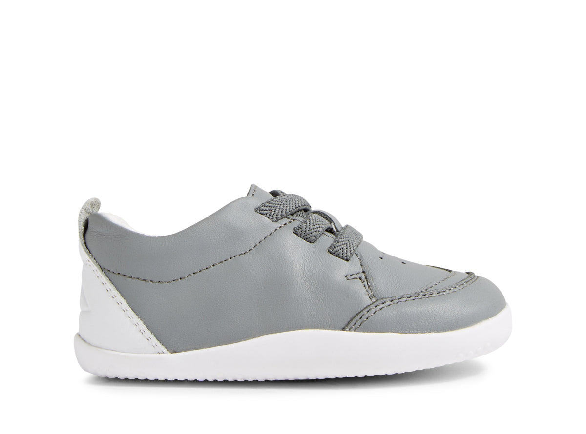 Zapato respetuoso para primeros pasos Bobux Xplorer Sport Gris - Ohana Barefoot