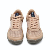 Deportiva barefoot Court Nude