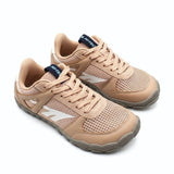 Deportiva barefoot Court Nude