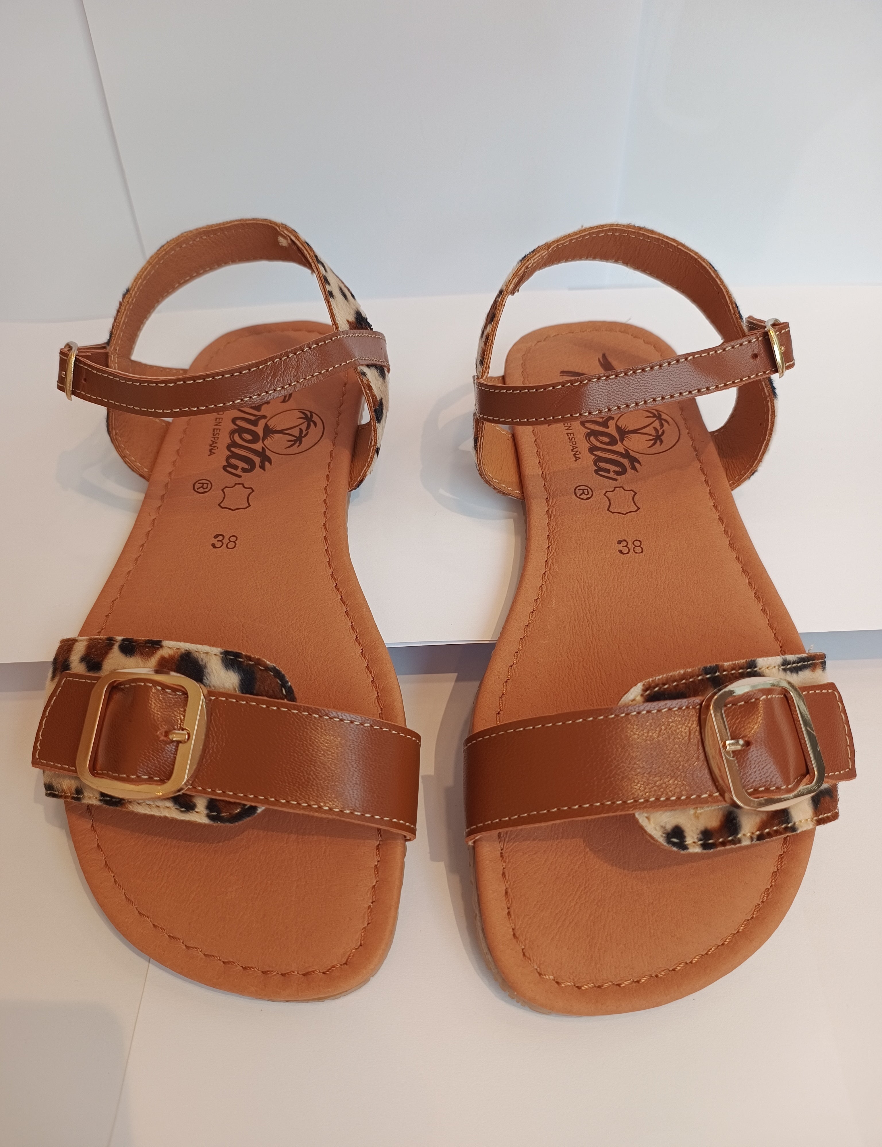 Sandalia barefoot Tabarca pelo Leopardo - Ohana Barefoot
