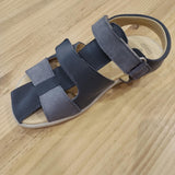 Sandalia respetuosa Nobuk Navy con Jeans - Ohana Barefoot