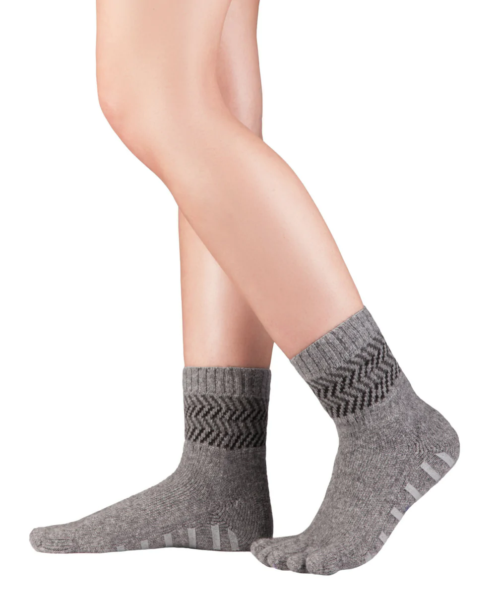 Calcetines de botas de lana natural gris, calcetines de lana de punto a  mano Hygge escandinavos, calcetines de lana unisex, calcetines navideños de  lana natural -  México
