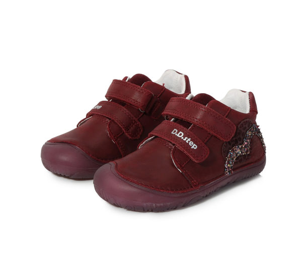 ZAPATO RESPETUOSO BURDEOS FLUORESCENTE CON BRILLANTINAS  - D.D.STEP