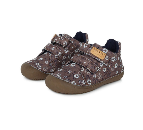 ZAPATILLAS RESPETUOSAS MARRON CON FLORES-DDSTEP