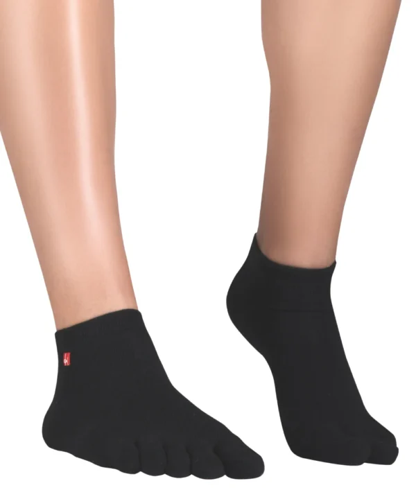 Calcetines de dedos de deporte/ tiempo libre con tecnologia Coolmax Negro- KNITIDO