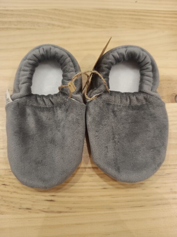 BABUCHA RESPETUOSA VELVET GREY COCO THE MINE - Imagen 3