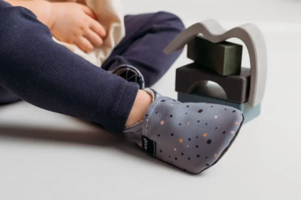 ZAPATILLAS RESPETUOSAS PARA INTERIOR ANTIDESLIZANTE DOTS - SNUGI - Imagen 4
