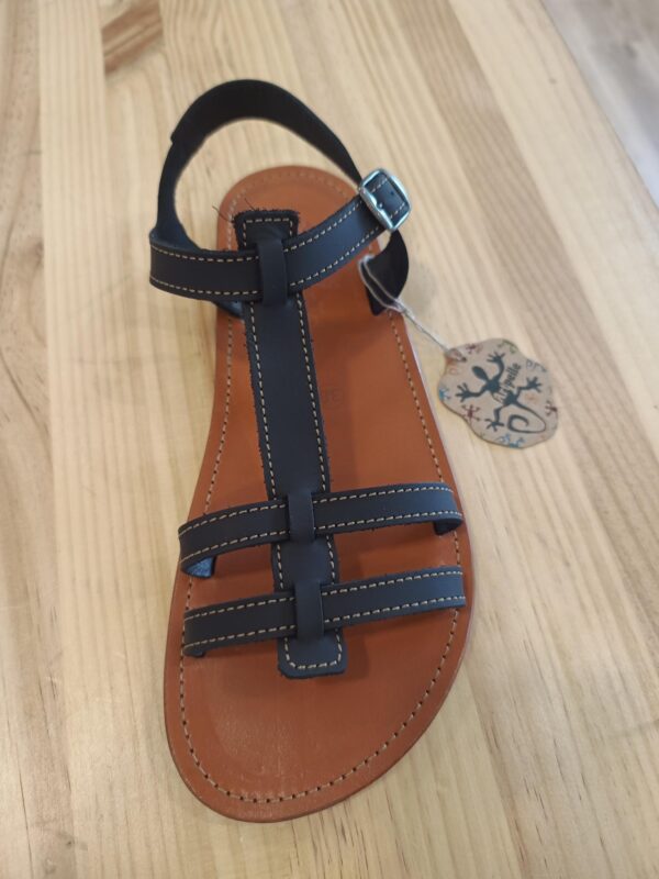 SANDALIA DE PIEL NEGRO ARTPELLE - Imagen 3