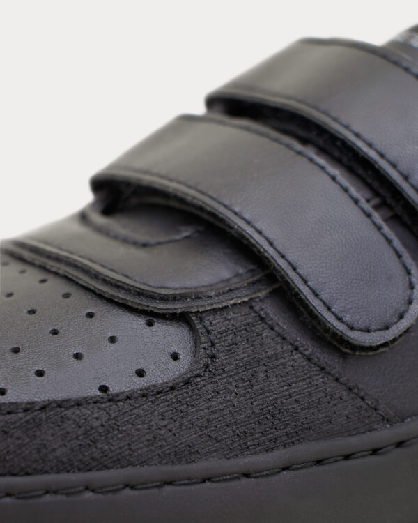 DEPORTIVA RESPETUOSA PETRA JUNIOR BLACK -MURIS BRAND - Imagen 3