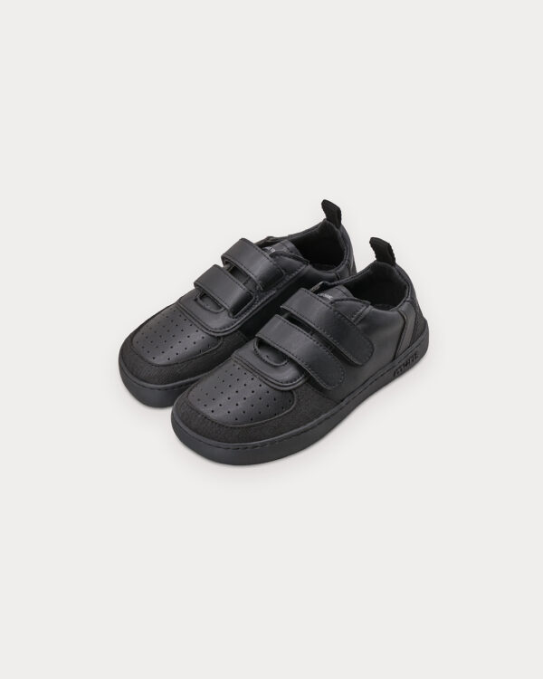 DEPORTIVA RESPETUOSA PETRA JUNIOR BLACK -MURIS BRAND
