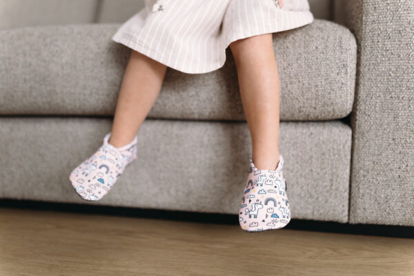 ZAPATILLAS DE INTERIOR RESPETUOSAS UNICORNIO DE SNUGI - Imagen 4