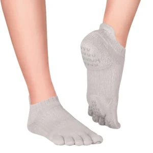 CALCETINES DE DEDOS MODELO YAMA PARA JOYA/PILATES EN GRIS DE KNITIDO