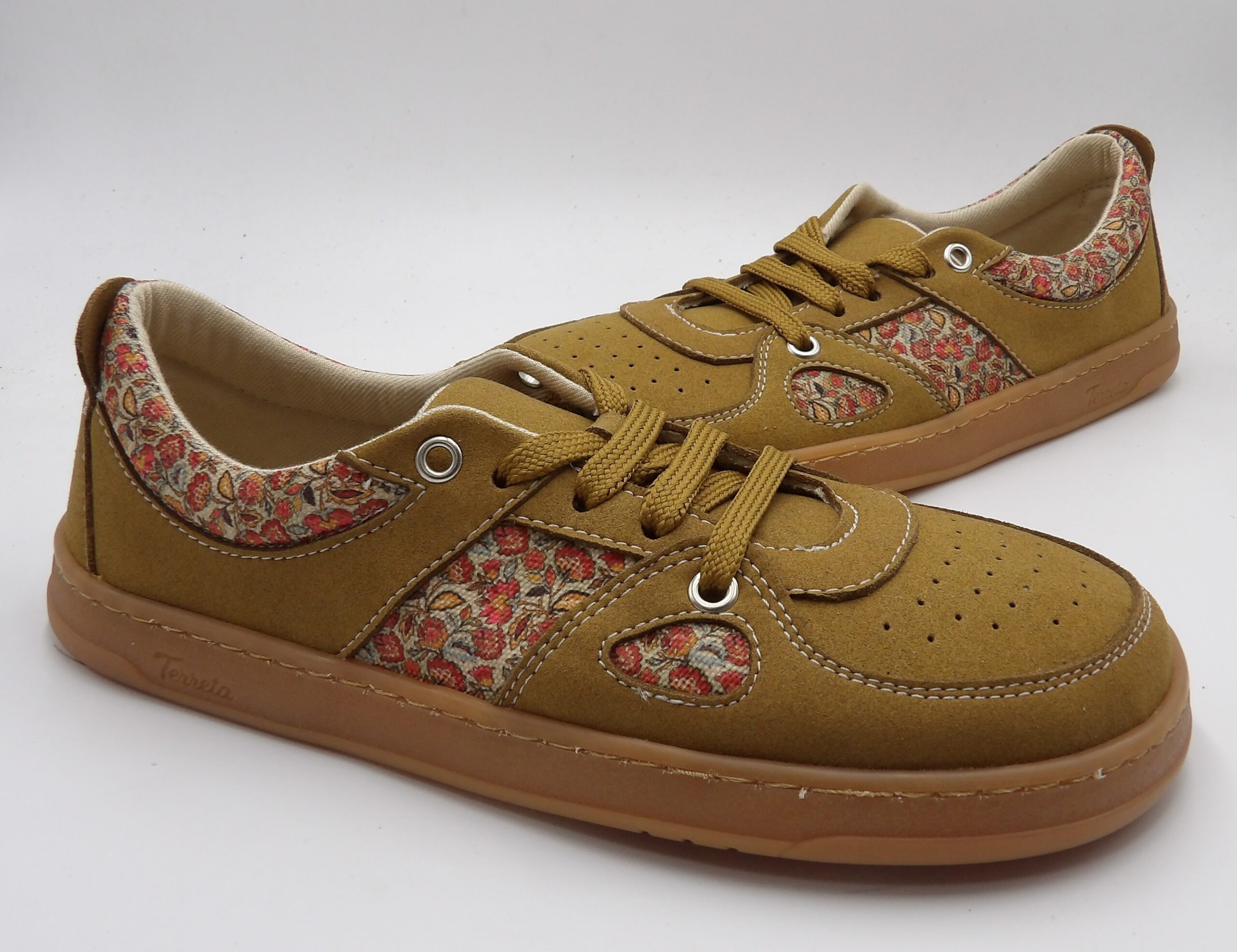 SNEAKERS BAREFOOT AUGUSTA MARRON ESTAMPADO FLORAL DE TERRETA - Imagen 2