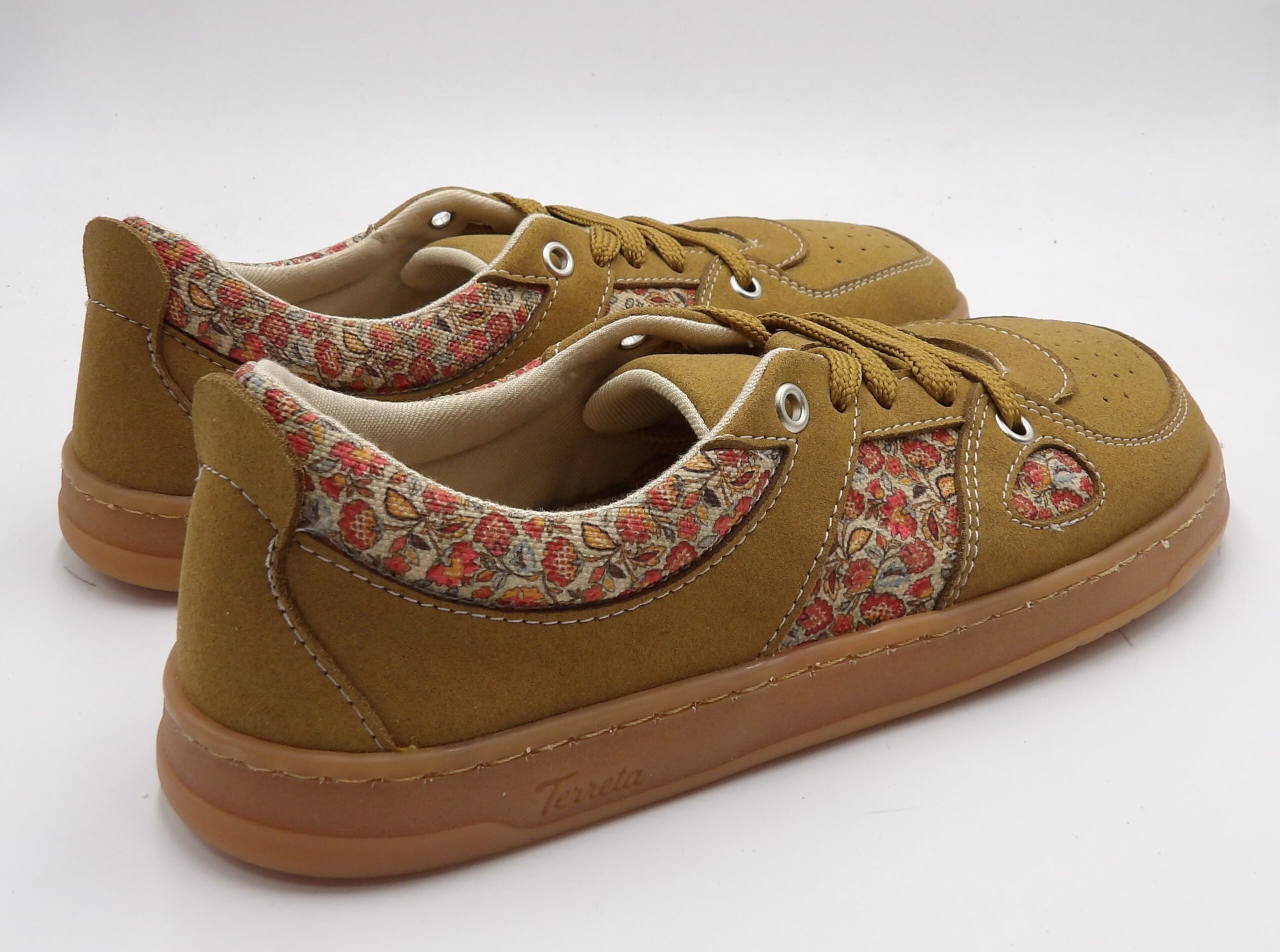 SNEAKERS BAREFOOT AUGUSTA MARRON ESTAMPADO FLORAL DE TERRETA - Imagen 3